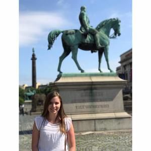 Meet your Posher, Mari